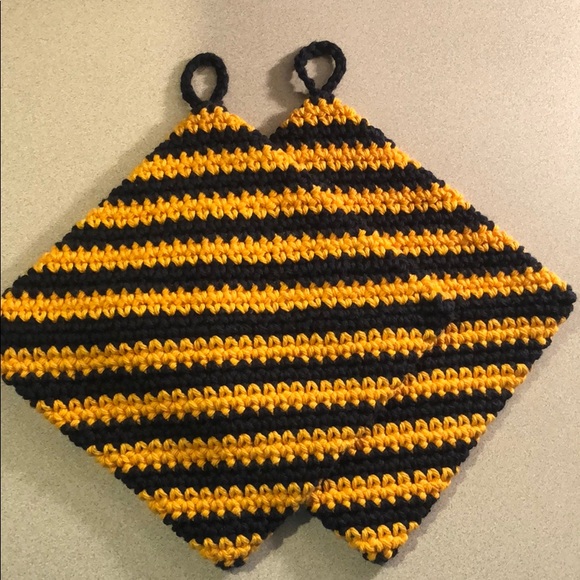 Potholders 100% cotton hand crochet black & gold - Picture 3 of 3